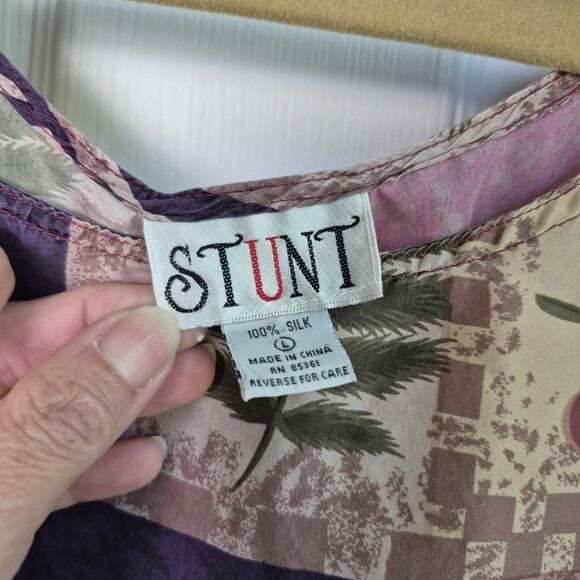 Stunt Womens Size Large Lightweight Soft Silk Sleeveless Tank Pink Purple - Picture 2 of 4